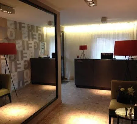 Henry Hotel
