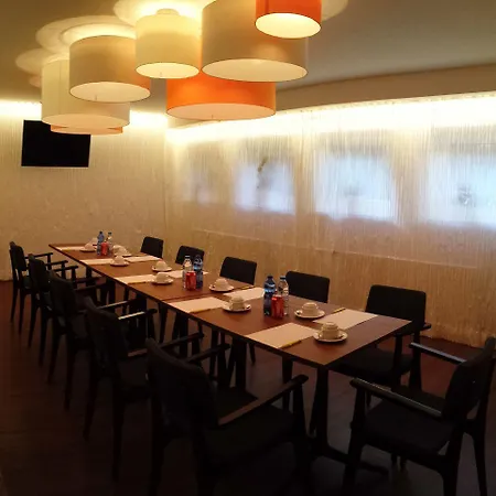 Hotel Henry 3*