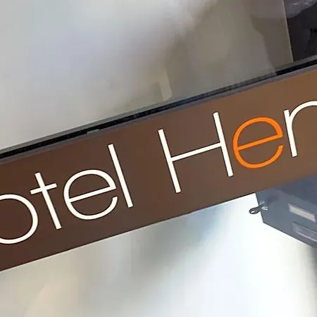 Henry Hotel 3*