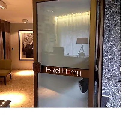 Henry 3*