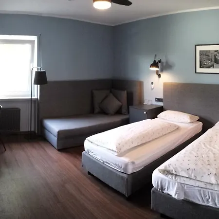 Henry Hotel 3*