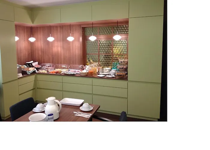 Henry Отель Драйайх